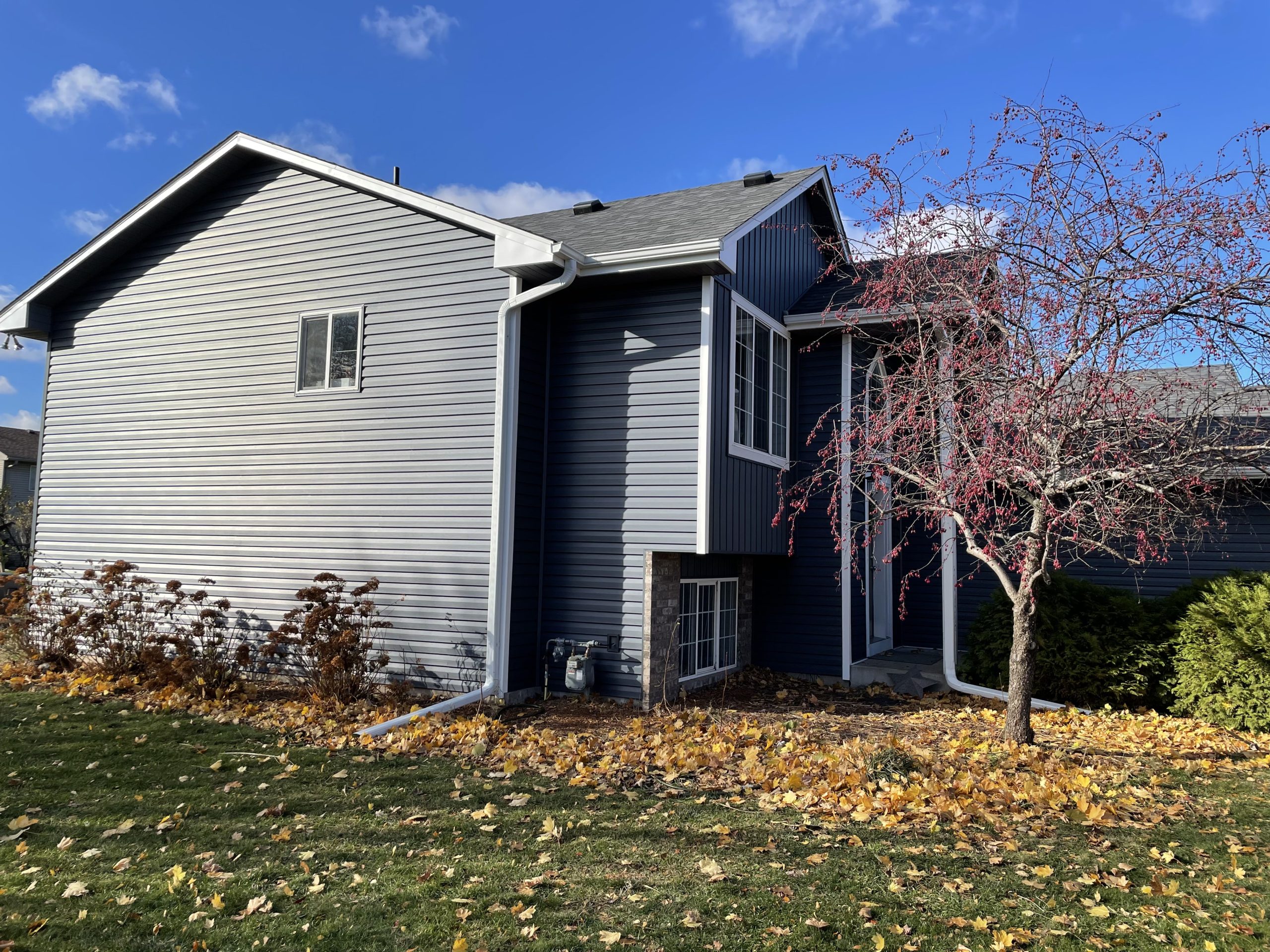 Siding job done by Wolf Builders
